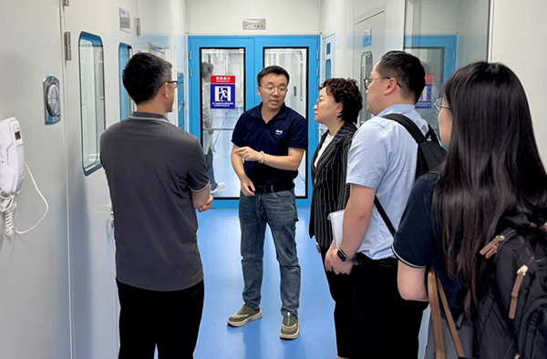 国家生物药技术创新中心赵饮虹主任一行莅临尊凯实业官网生物调研